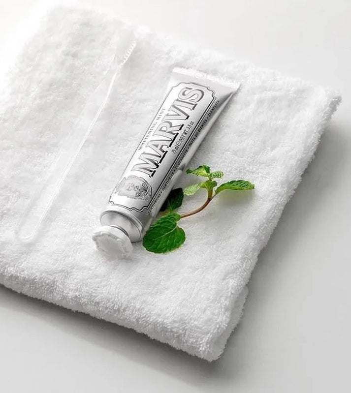 Marvis Whitening Mint Freshen Breath and Remove Smoke Stains Toothpaste